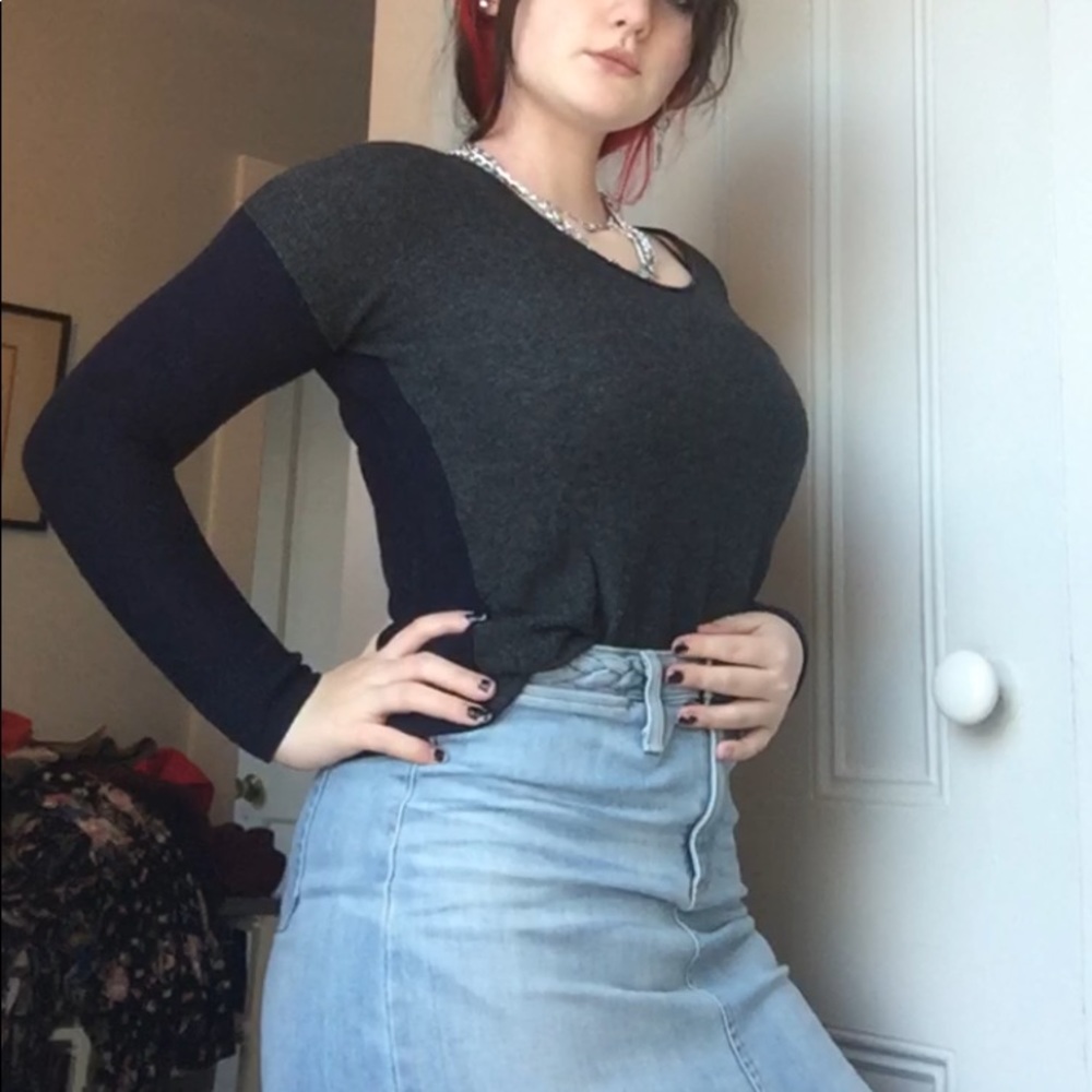 Fitted sweater